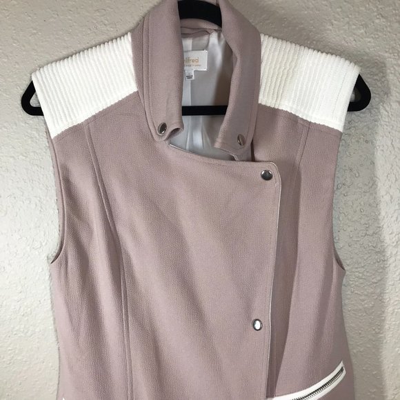 Aritzia Wilfred White and Pink Timber Moto Vest with waterfall neckline - Picture 3 of 9